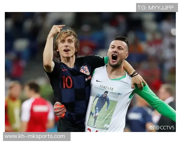 英超传奇黄伟的足球人生深度对话与成长历程分享 英超传奇黄伟的足球人生深度对话与成长历程分享