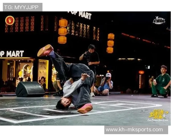 探索南京街舞队的运营模式与运动街舞的深度融合之路 探索南京街舞队的运营模式与运动街舞的深度融合之路